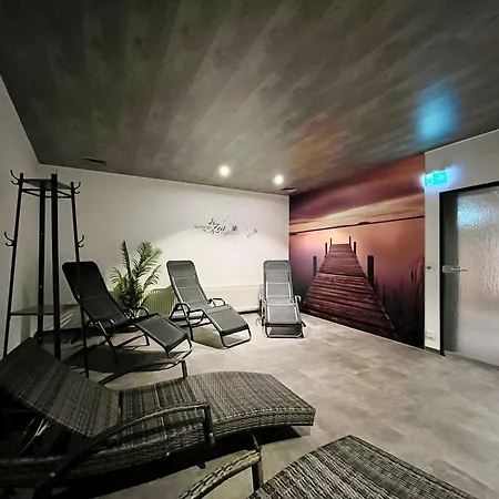 Hirschzauber A9 Montana Haus Apartment *