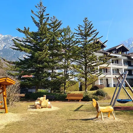 Hirschzauber A9 Montana Haus *