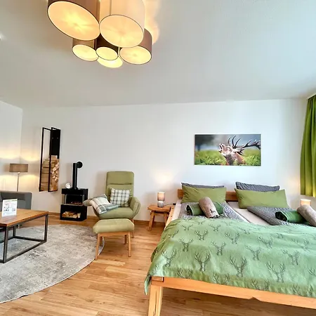 Hirschzauber A9 Montana Haus 아파트 오버스트도르프